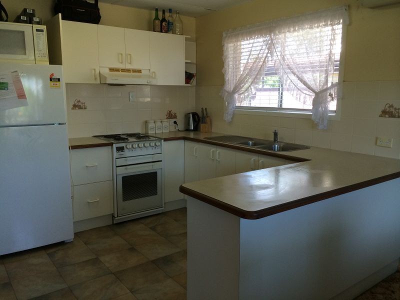 7 Pashley Street, Clinton QLD 4680