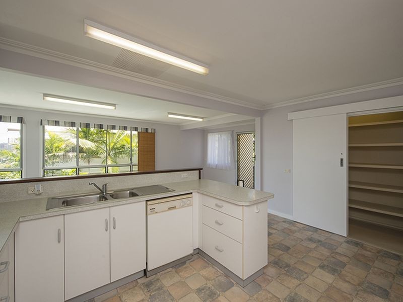 35 Roberts Street, South Gladstone QLD 4680