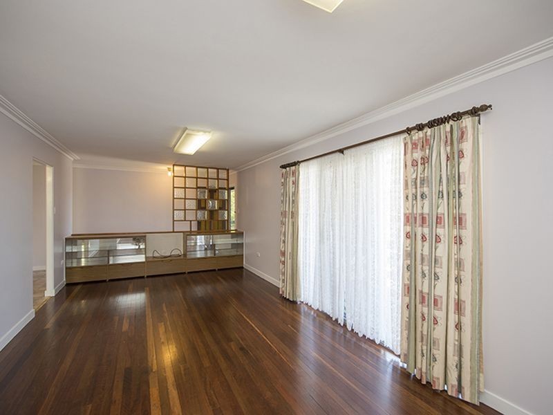 35 Roberts Street, South Gladstone QLD 4680