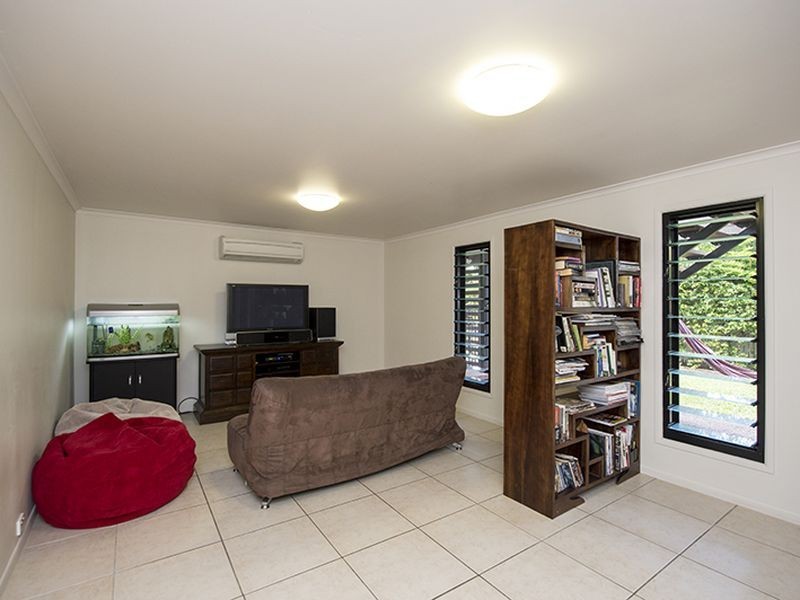 10 Columbia Avenue, Clinton QLD 4680