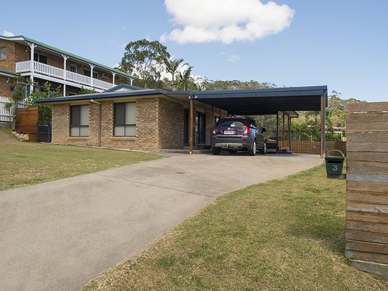 3 Dame Pattie Avenue, Clinton QLD 4680