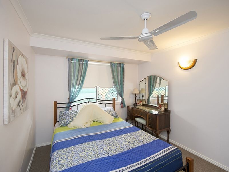 6 Buckingham Court, Telina QLD 4680