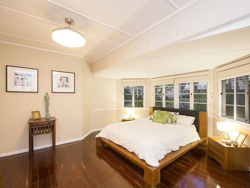8 Fowler Lane, West Gladstone QLD 4680