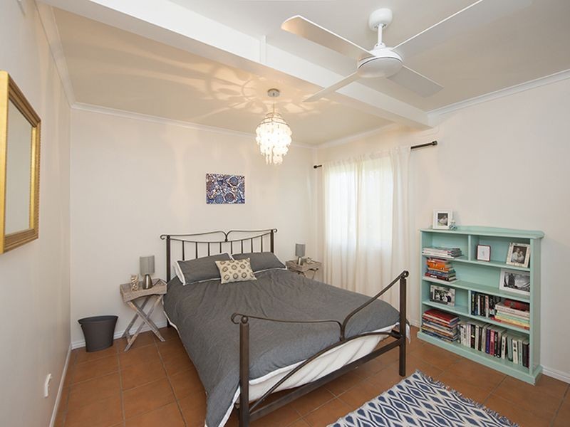 8 Fowler Lane, West Gladstone QLD 4680