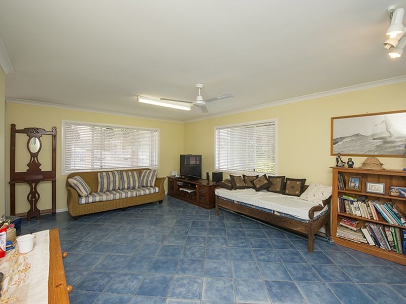 48 Fisher Street, West Gladstone QLD 4680