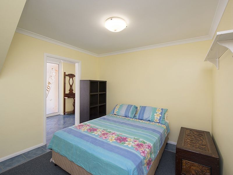 48 Fisher Street, West Gladstone QLD 4680