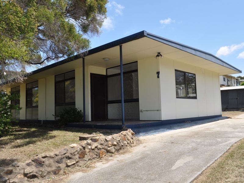 7 John Dory Drive, Toolooa QLD 4680