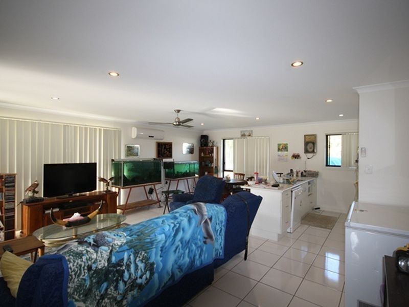 18 Giles Street, Glen Eden QLD 4680
