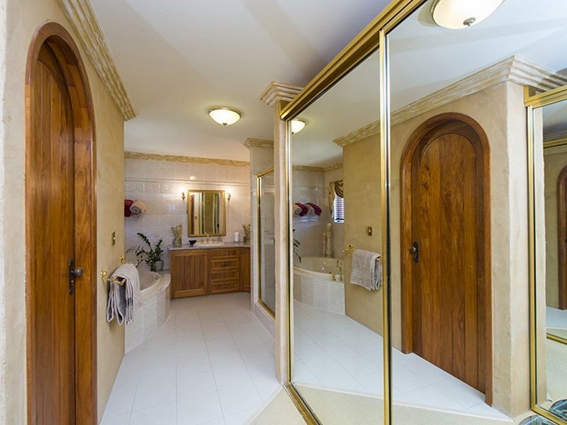 26 Fairbairn Place, Clinton QLD 4680