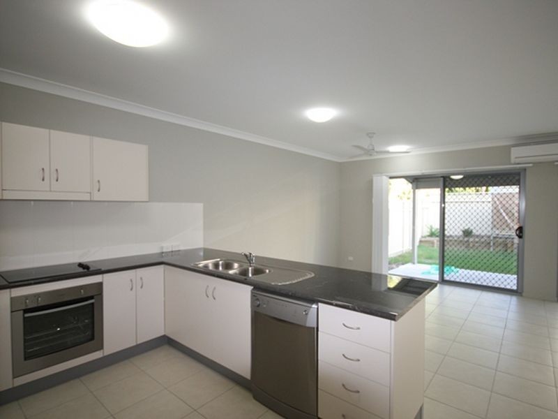 8-12/216 Oaka Street, South Gladstone QLD 4680