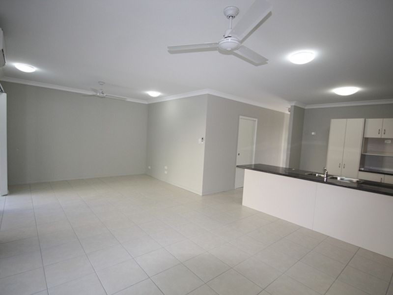 8-12/216 Oaka Street, South Gladstone QLD 4680