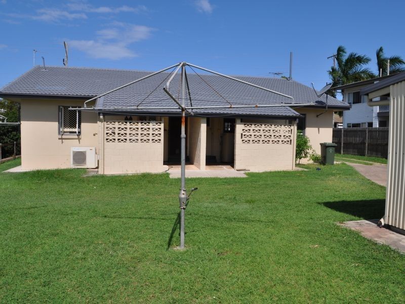 5 Charles Street, West Gladstone QLD 4680