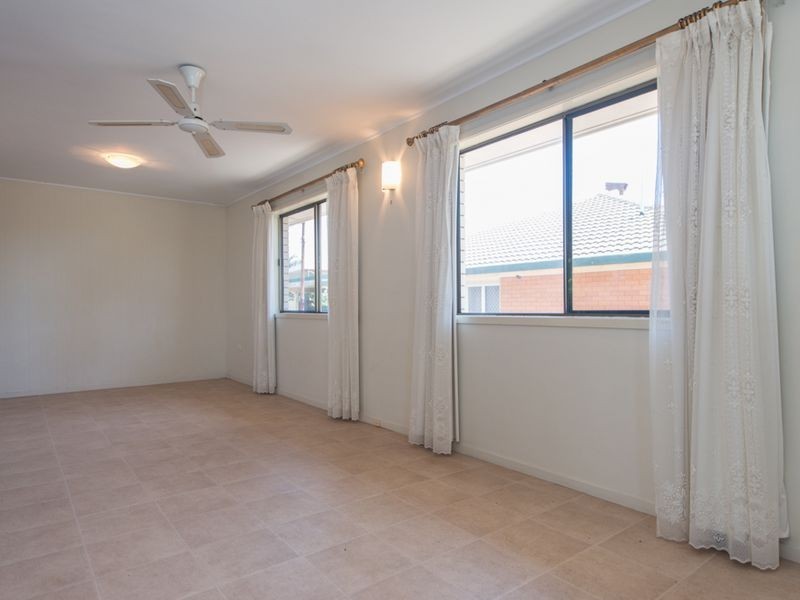 5 The Esplanade, Barney Point QLD 4680