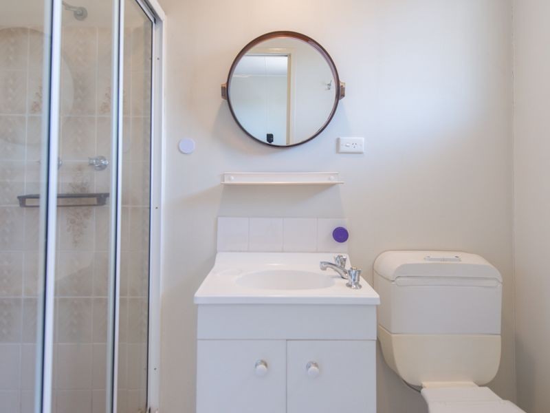 5 The Esplanade, Barney Point QLD 4680