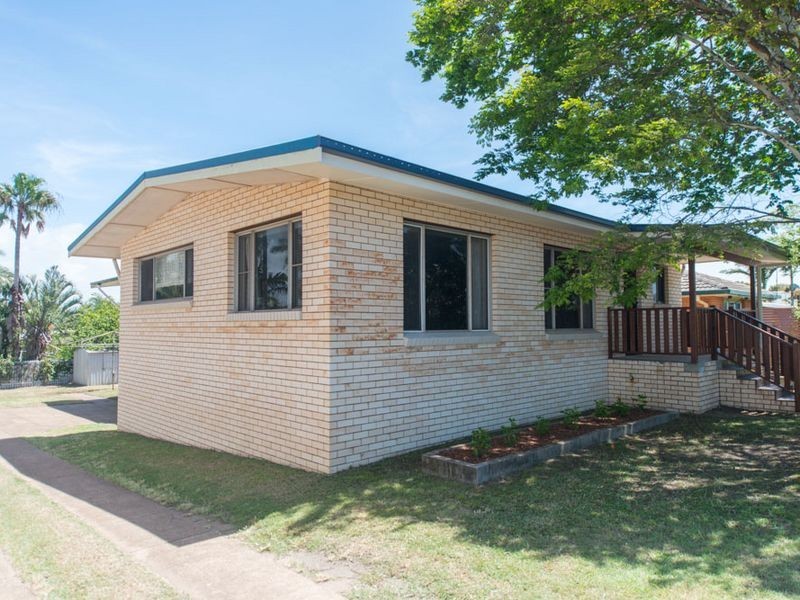 5 The Esplanade, Barney Point QLD 4680