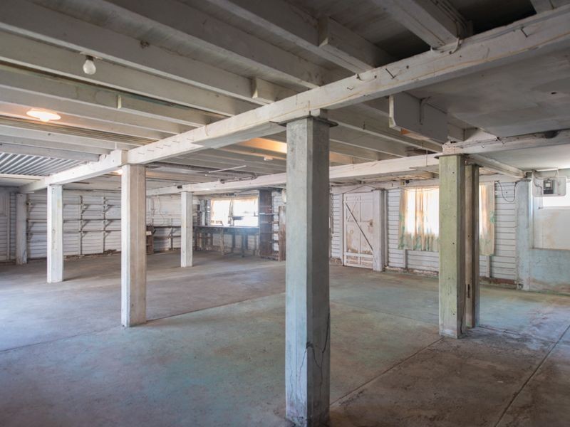 5 The Esplanade, Barney Point QLD 4680