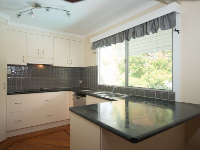 74 Shaw Street, New Auckland QLD 4680