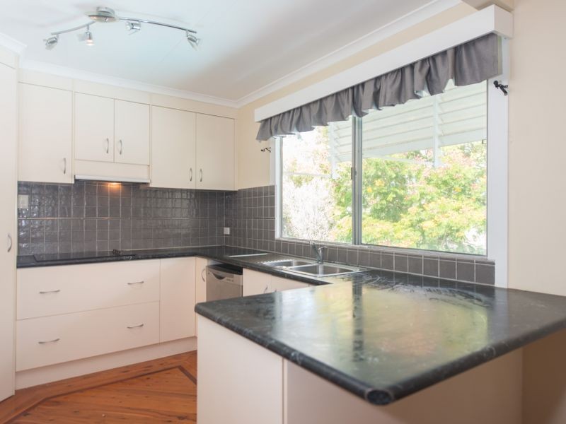 74 Shaw Street, New Auckland QLD 4680