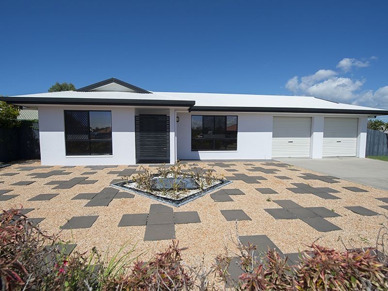 12 Craigmoor Court, New Auckland QLD 4680