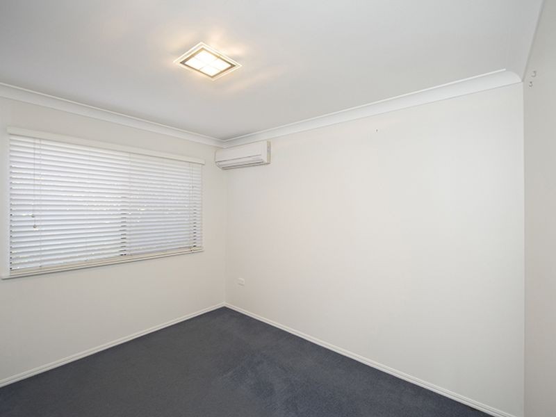 12 Craigmoor Court, New Auckland QLD 4680