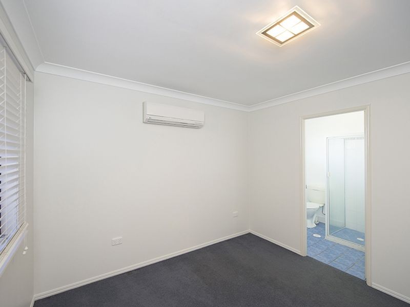 12 Craigmoor Court, New Auckland QLD 4680