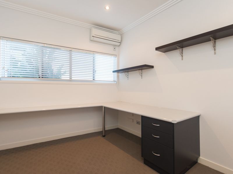 46 Dolphin Terrace, South Gladstone QLD 4680