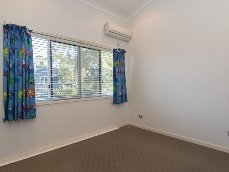 46 Dolphin Terrace, South Gladstone QLD 4680