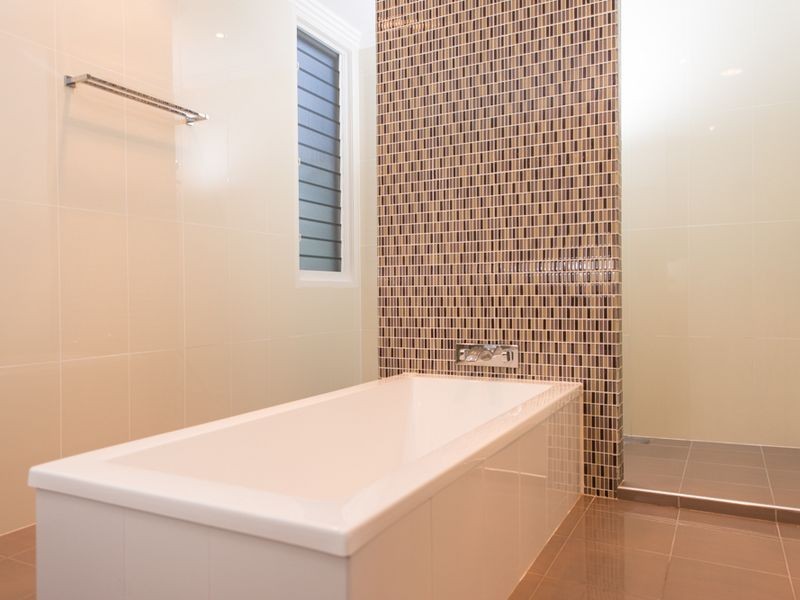 46 Dolphin Terrace, South Gladstone QLD 4680