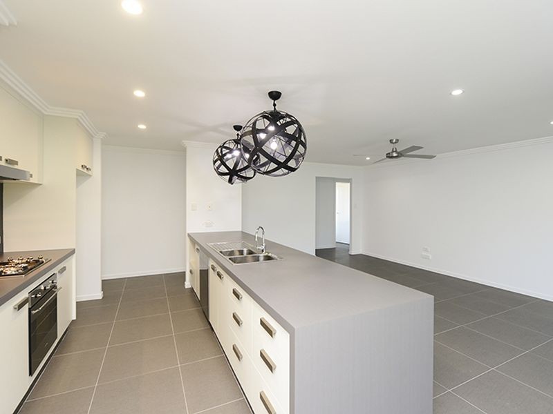 13 Bellbird Circuit, New Auckland QLD 4680