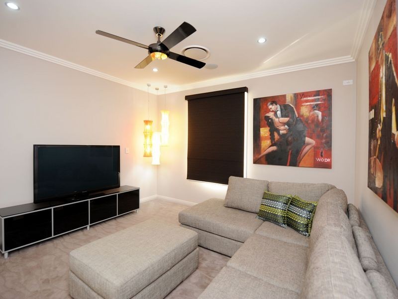 52 Koowin Drive, Kirkwood QLD 4680