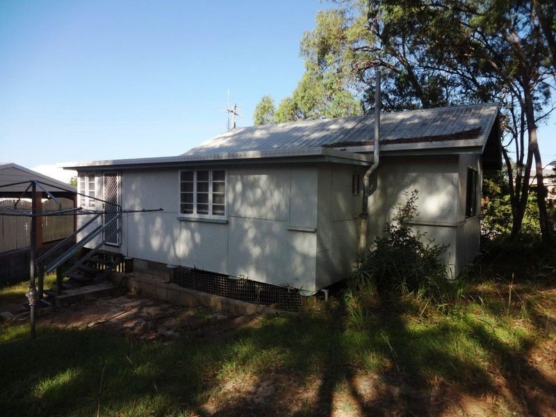 39 Fisher Street, West Gladstone QLD 4680