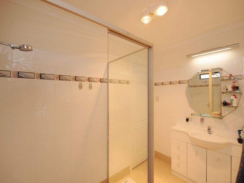 32 Dolphin Terrace, South Gladstone QLD 4680