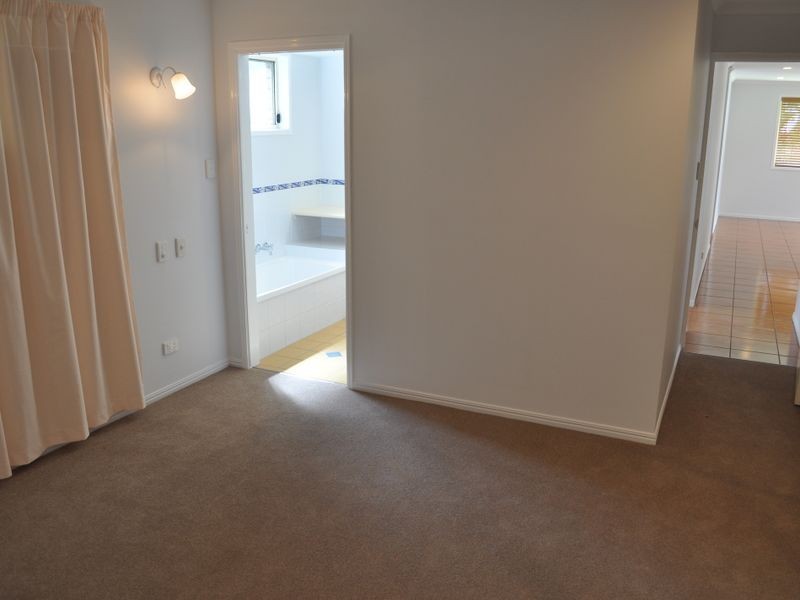 9 Calman Street, Clinton QLD 4680