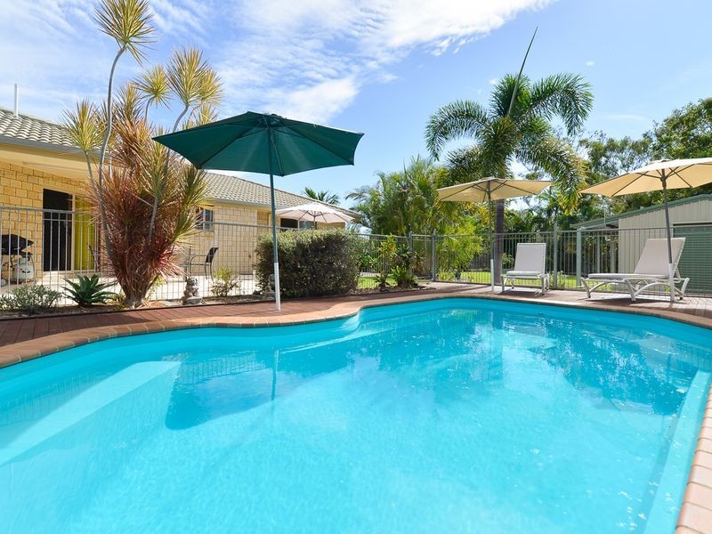 27 Victoria Avenue, Glen Eden QLD 4680