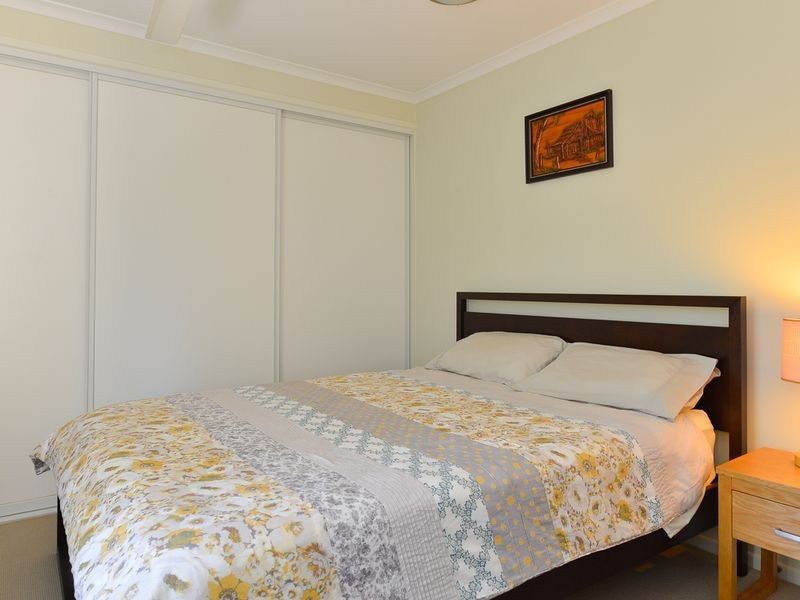 27 Victoria Avenue, Glen Eden QLD 4680