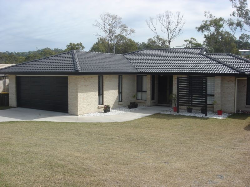 8 Dean Street, Glen Eden QLD 4680