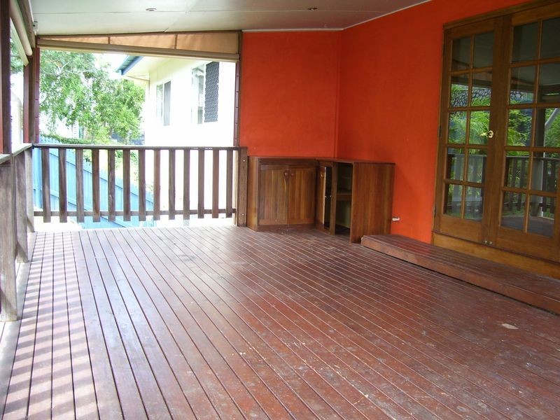 1 FAR STREET, Gladstone QLD 4680