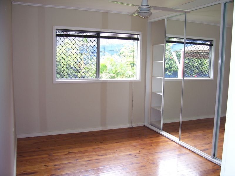1 FAR STREET, Gladstone QLD 4680