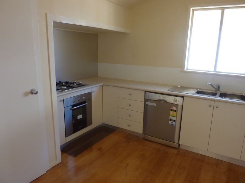 16 FOWLER STREET, Gladstone QLD 4680