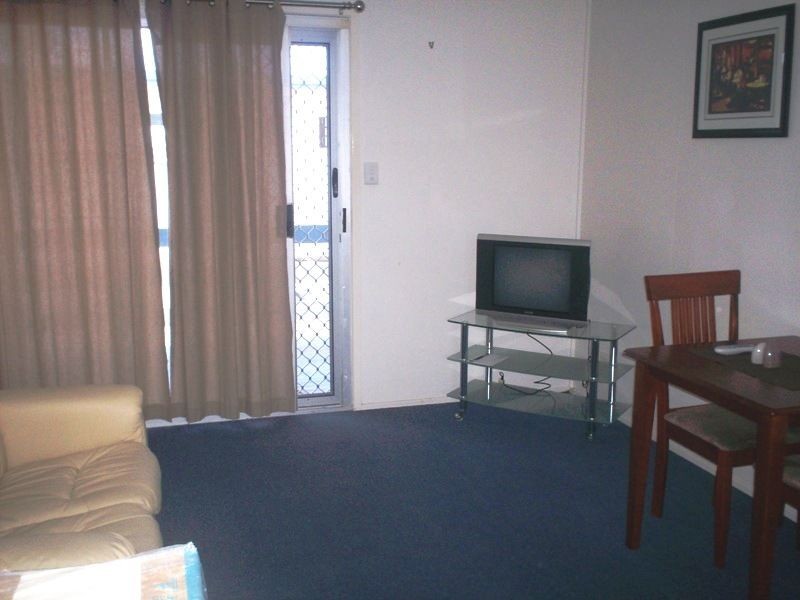 4/1 Side Street, Gladstone QLD 4680