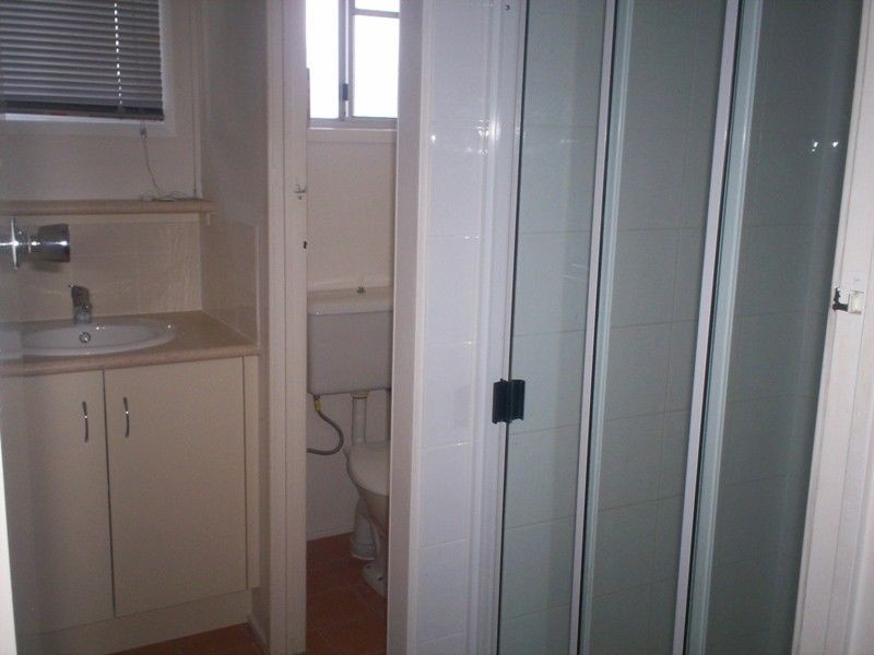 4/1 Side Street, Gladstone QLD 4680