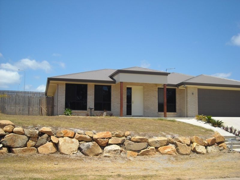 9 DEAN STREET, Gladstone QLD 4680