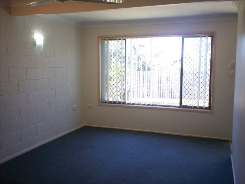 5/17 ROBERTS STREET, Gladstone QLD 4680