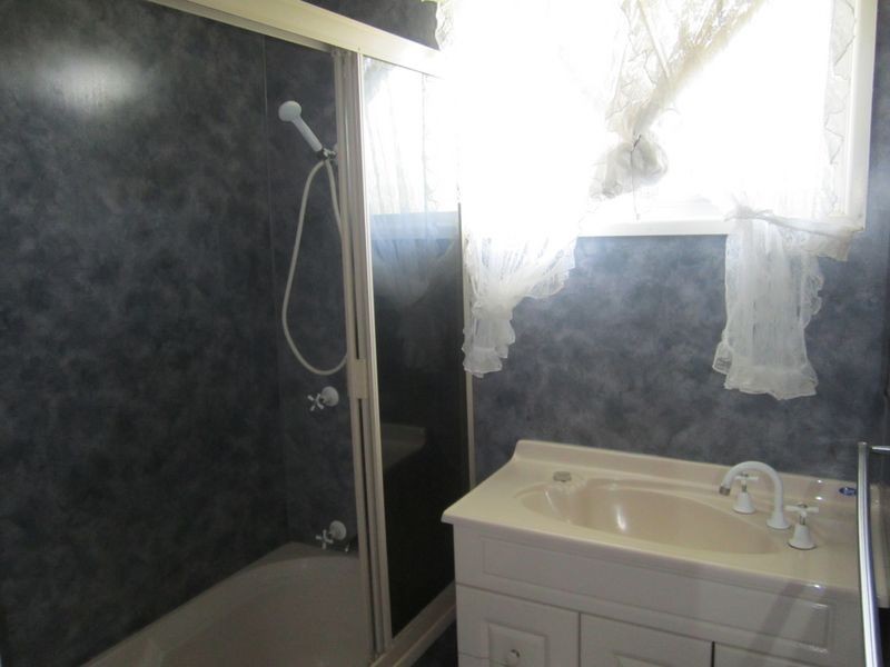 8 Box Street, Kin Kora QLD 4680