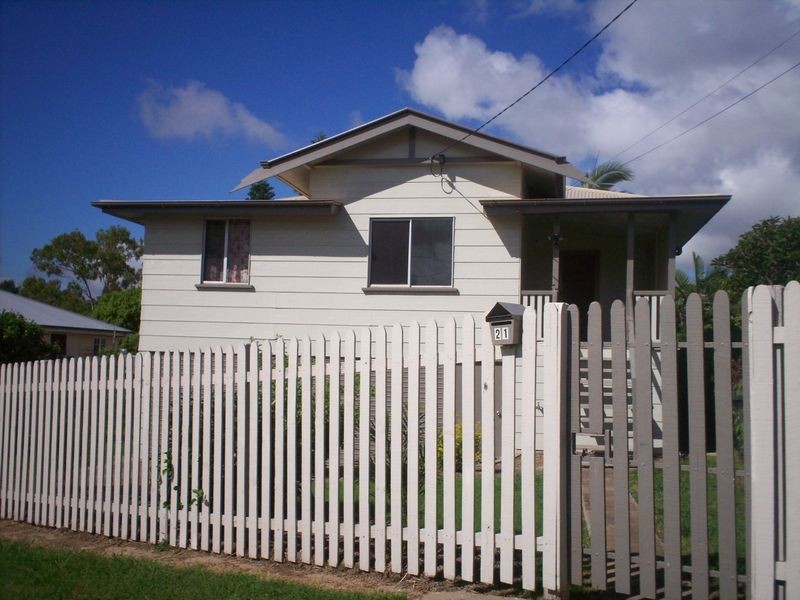 21 FISHER STREET, Gladstone QLD 4680