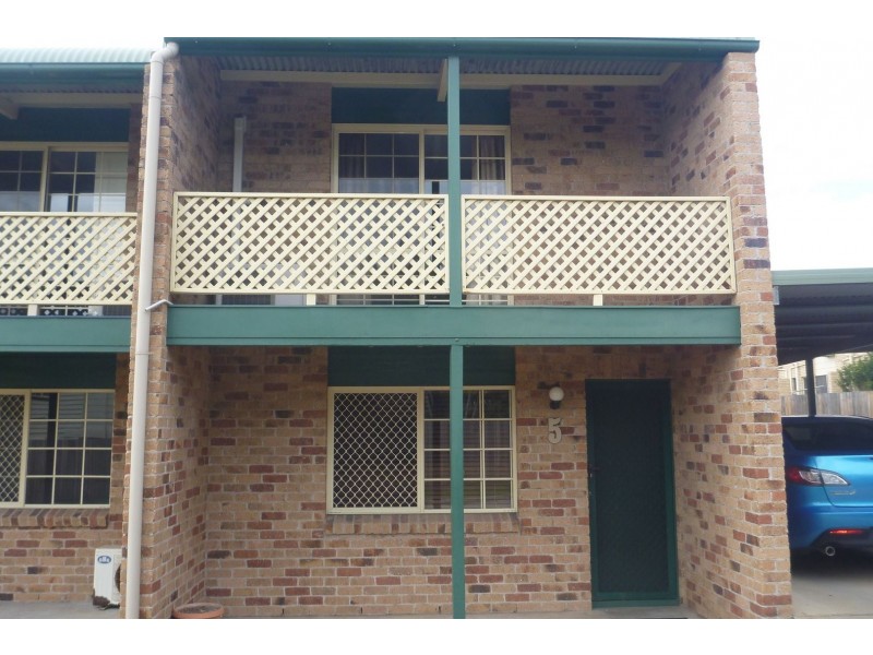 Unit 5/218 Auckland Street, South Gladstone QLD 4680