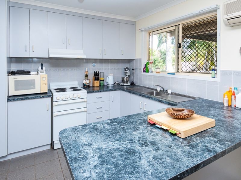 26 Deborah Street, Glen Eden QLD 4680