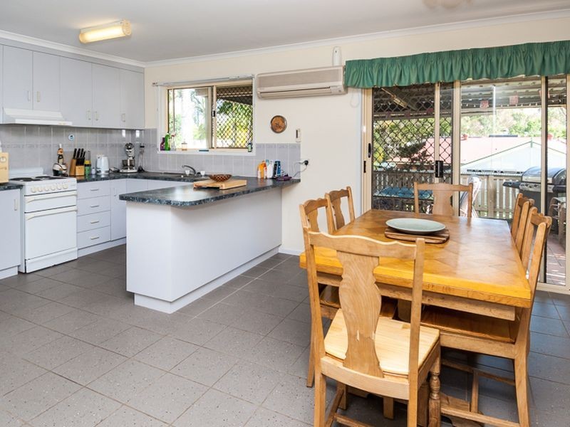 26 Deborah Street, Glen Eden QLD 4680