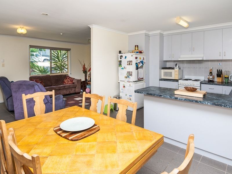 26 Deborah Street, Glen Eden QLD 4680