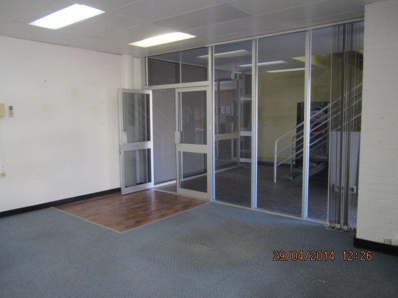 1/43 Tank Street, Gladstone QLD 4680